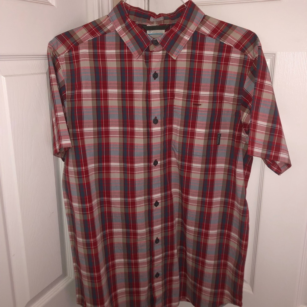 Like New Columbia SSBD - red plaid short sleeve button down- Mens M